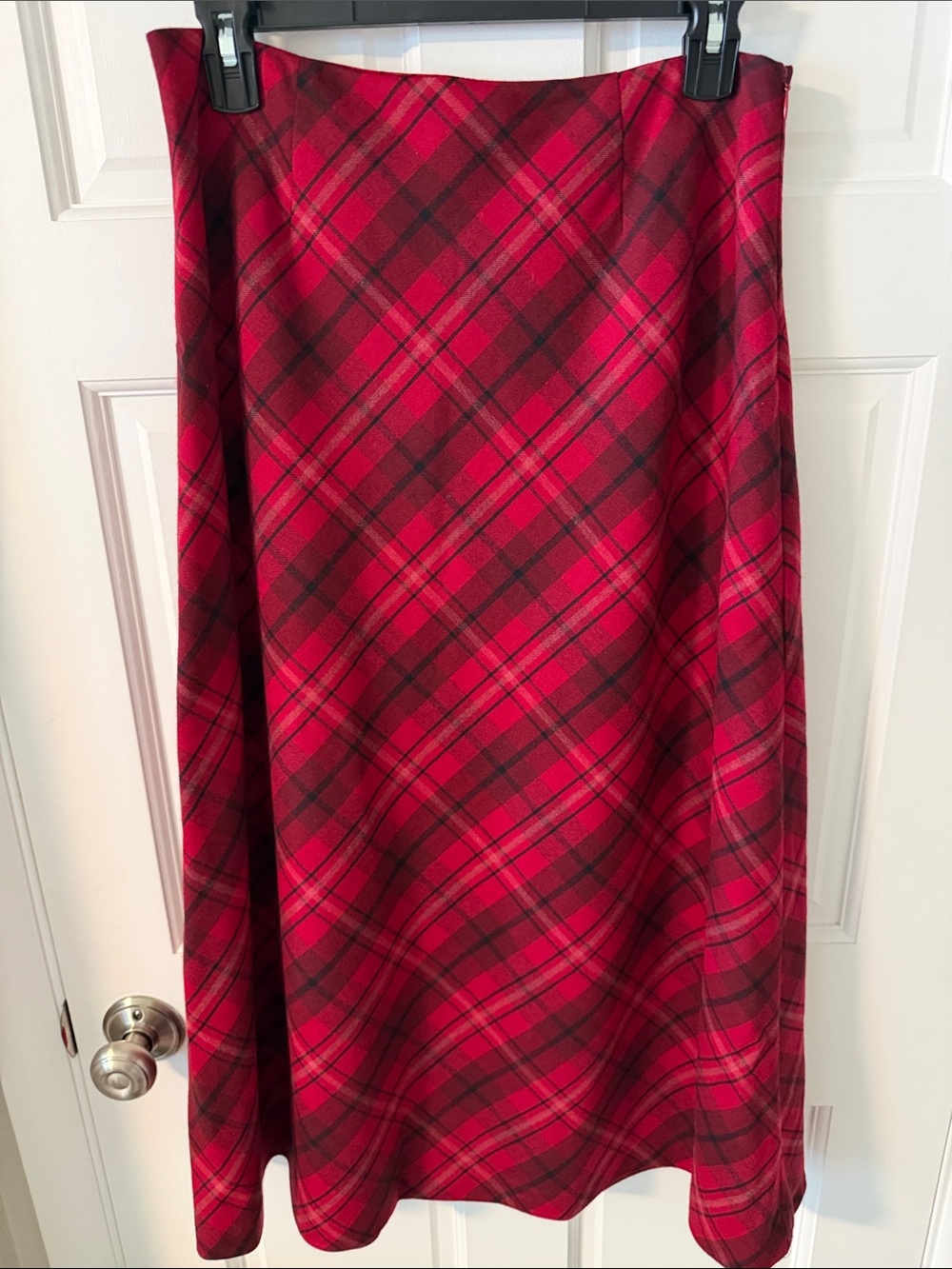 Vintage Chadwicks Red Tartan Plaid 100% Wool Maxi Skirt Dark Academia 10 petite